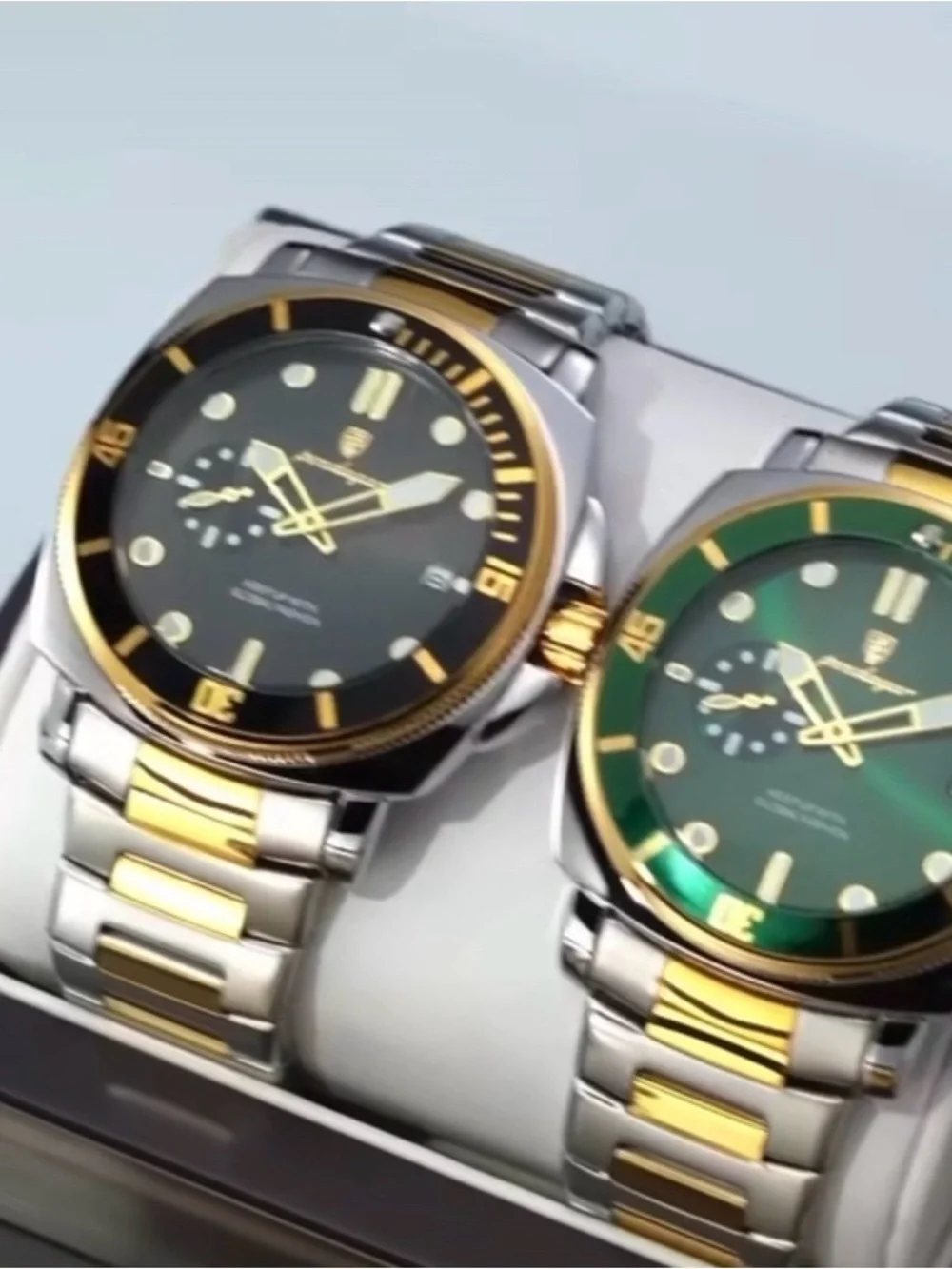 Men’s Black & Gold Stainless Steel Wristwatch Luxury Style Date Display